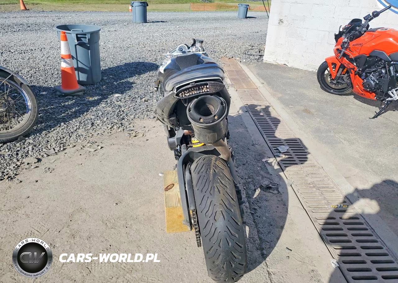 2009 Triumph Motorcycle Daytona 675 VIN:SMTD00NS29J404602 - 4