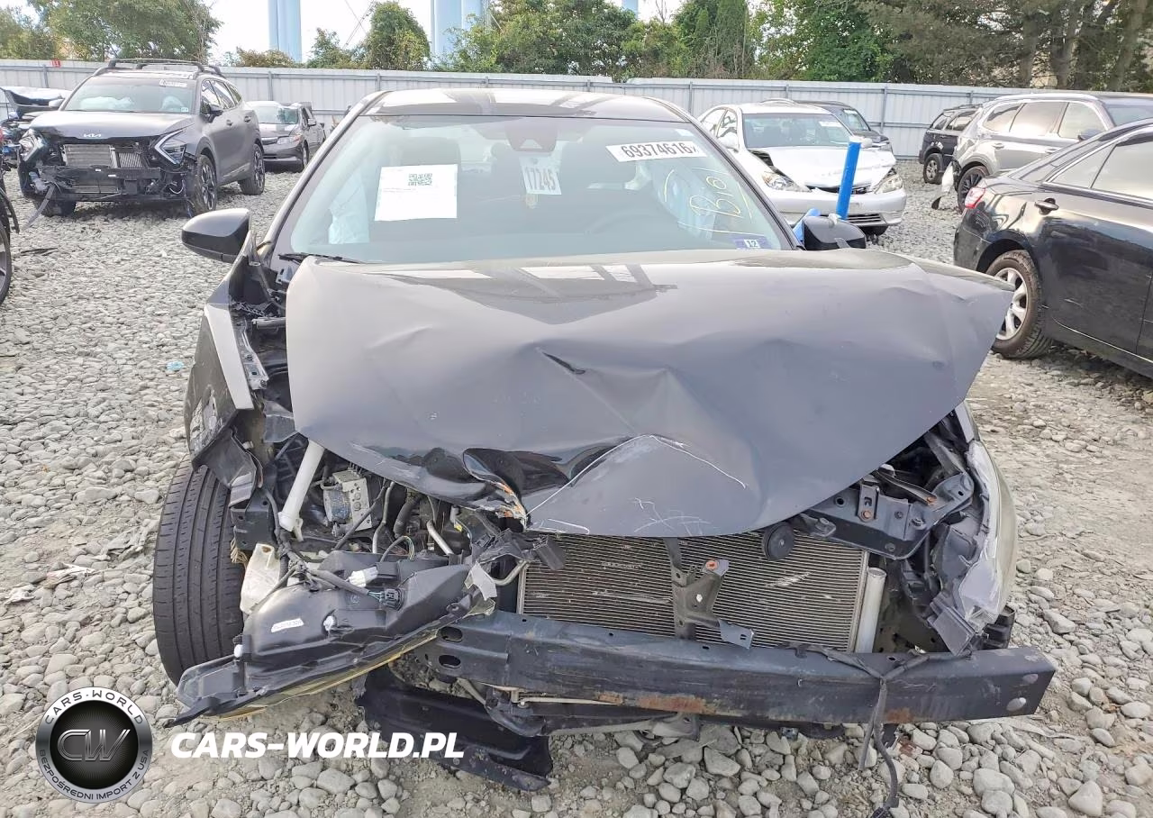 2017 Toyota Corolla Le VIN:2T1BURHE1HC951309 - 5