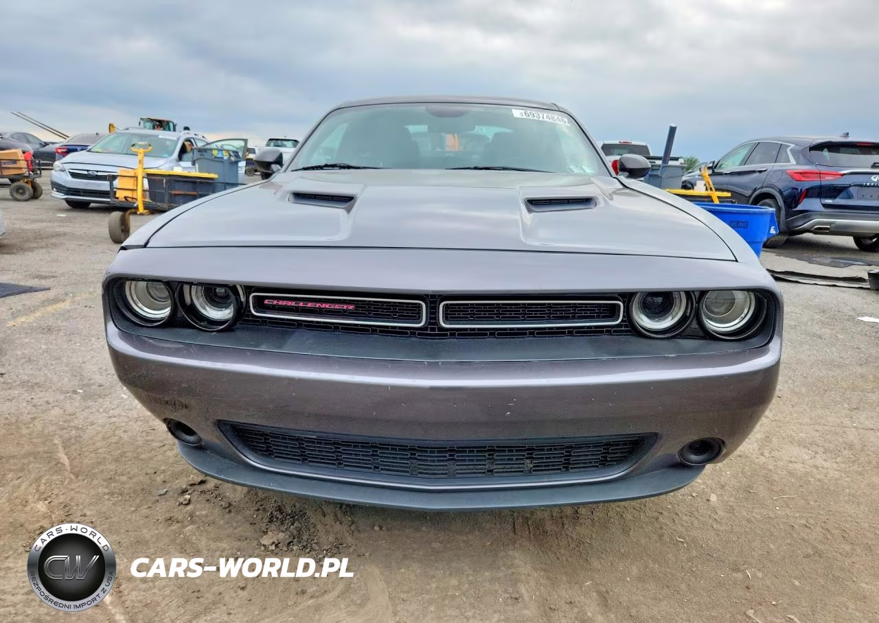 2020 Dodge Challenger Sxt VIN:2C3CDZAG5LH105459 - 5