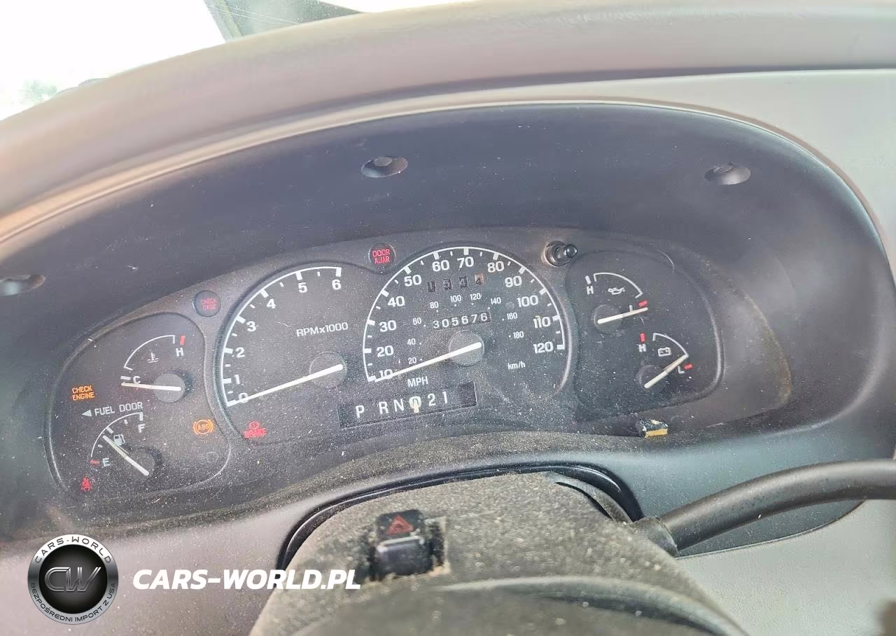 2000 Ford Explorer Xlt VIN:1FMZU73EXYZB68243 - 9