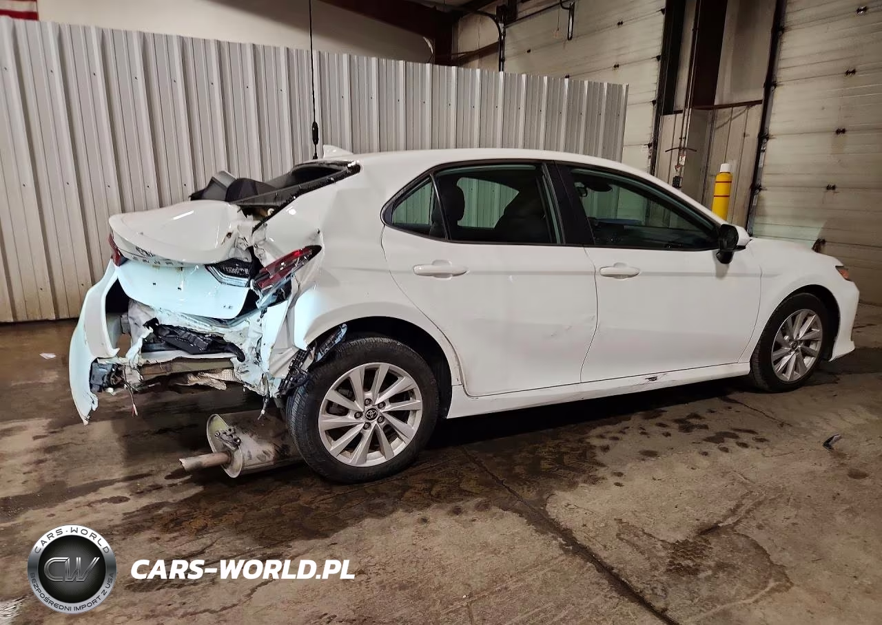 2022 Toyota Camry Le VIN:4T1C11AK0NU627325 - 3
