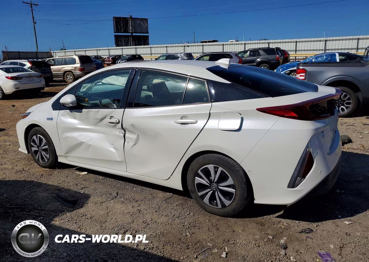 2017 Toyota Prius Prime Advanced VIN:JTDKARFP2H3003636 - 2