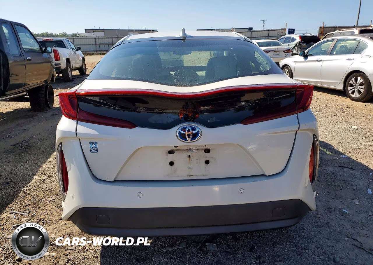 2017 Toyota Prius Prime Advanced VIN:JTDKARFP2H3003636 - 6
