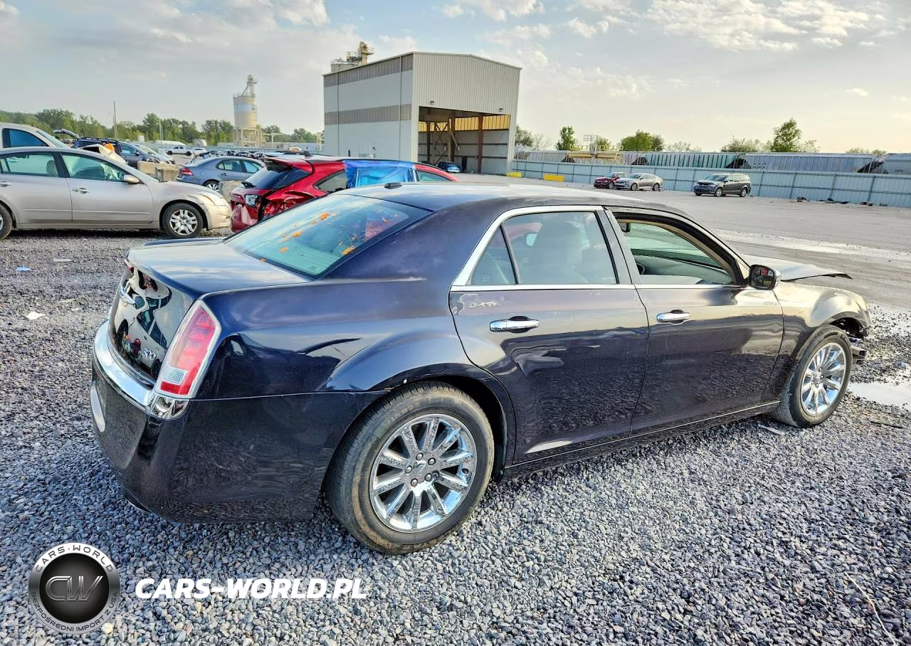 2012 Chrysler 300 Limited VIN:2C3CCACG2CH212633 - 3