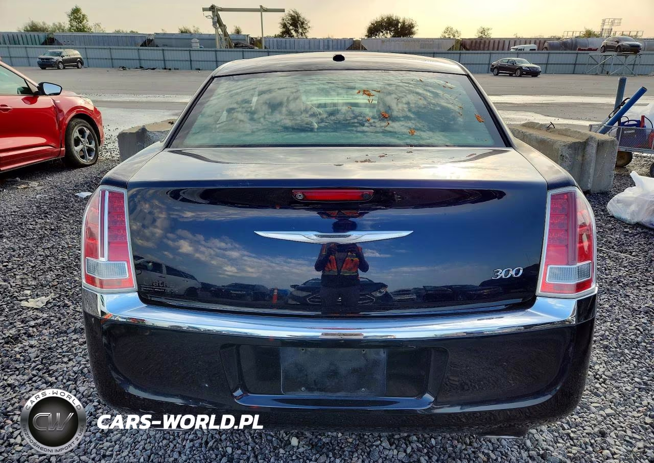 2012 Chrysler 300 Limited VIN:2C3CCACG2CH212633 - 6