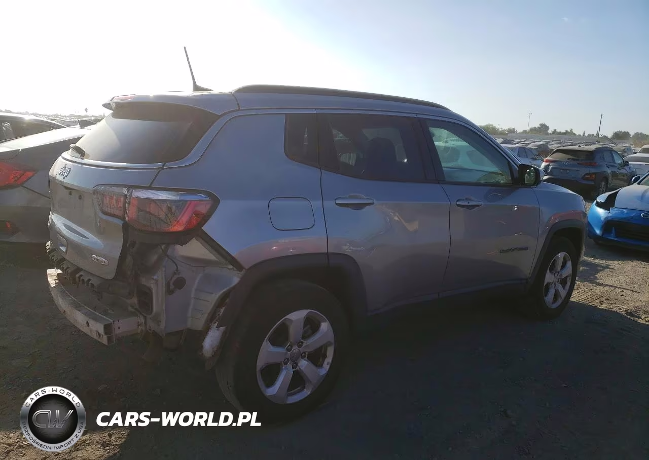 2019 Jeep Compass Latitude VIN:3C4NJDBB0KT597133 - 3
