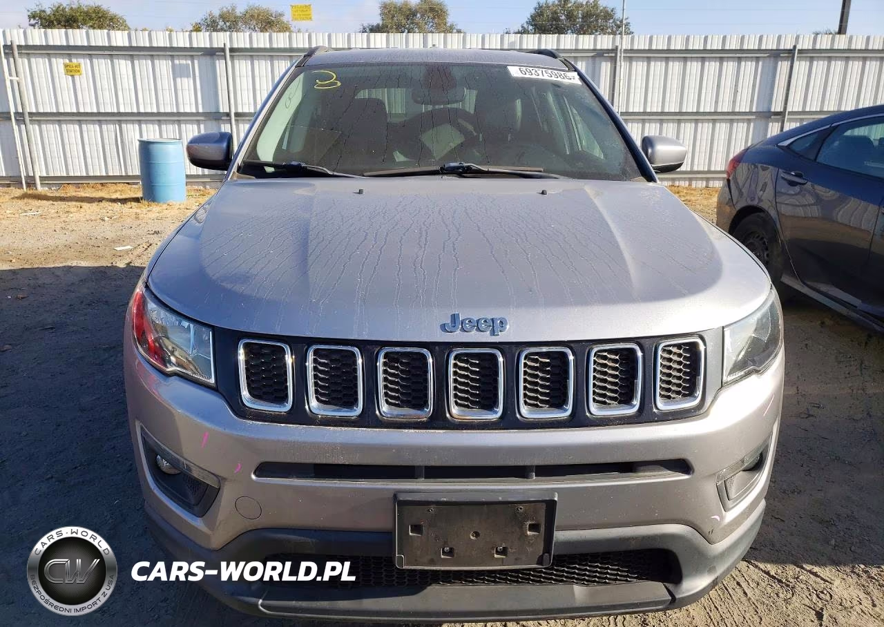 2019 Jeep Compass Latitude VIN:3C4NJDBB0KT597133 - 5