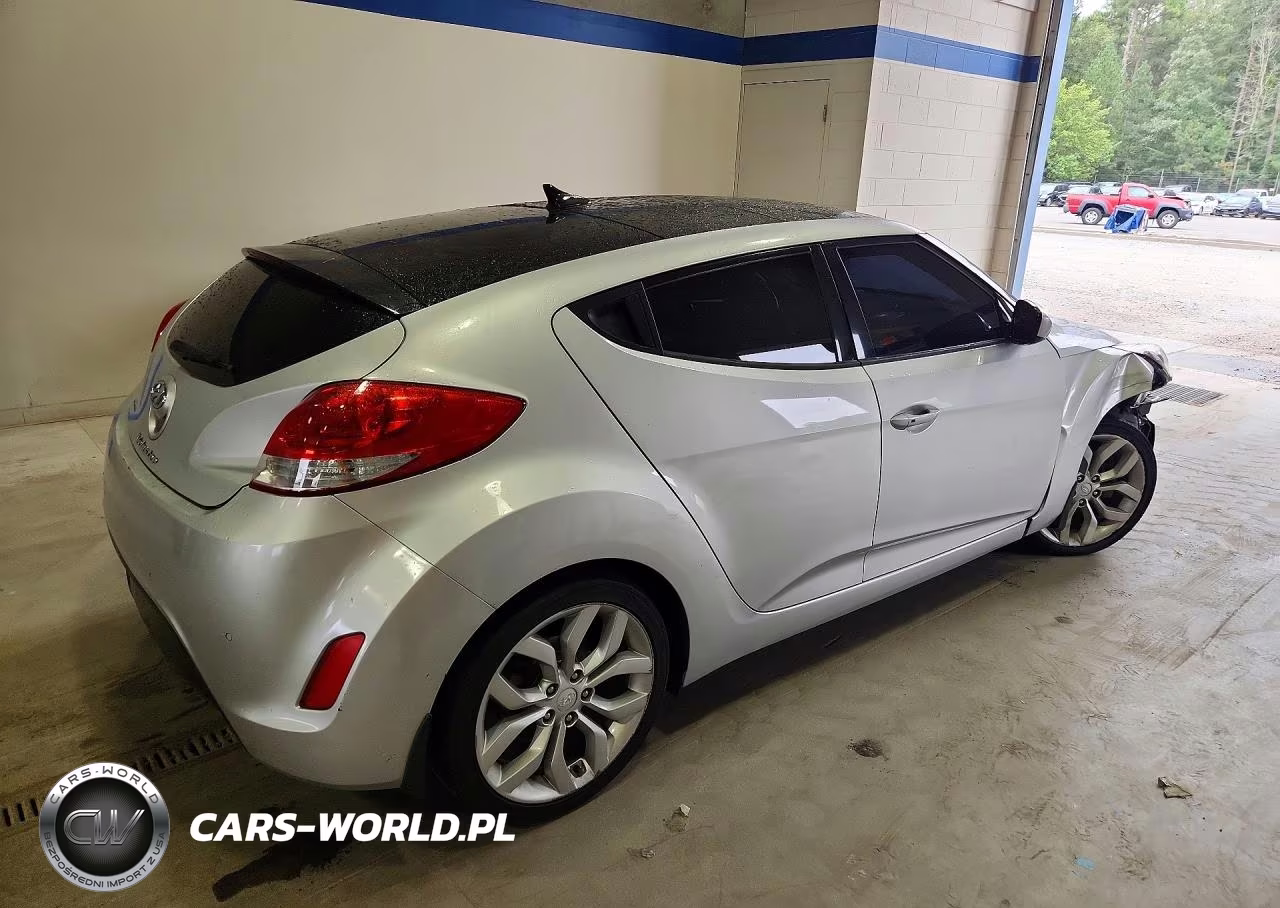 2016 Hyundai Veloster Base VIN:KMHTC6AD6GU251984 - 3
