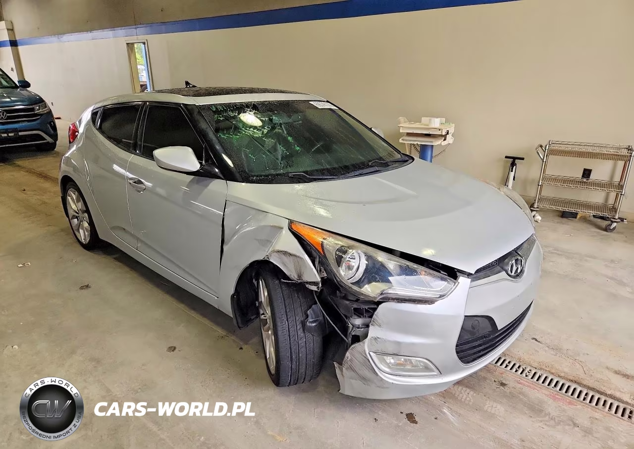 2016 Hyundai Veloster Base VIN:KMHTC6AD6GU251984 - 4