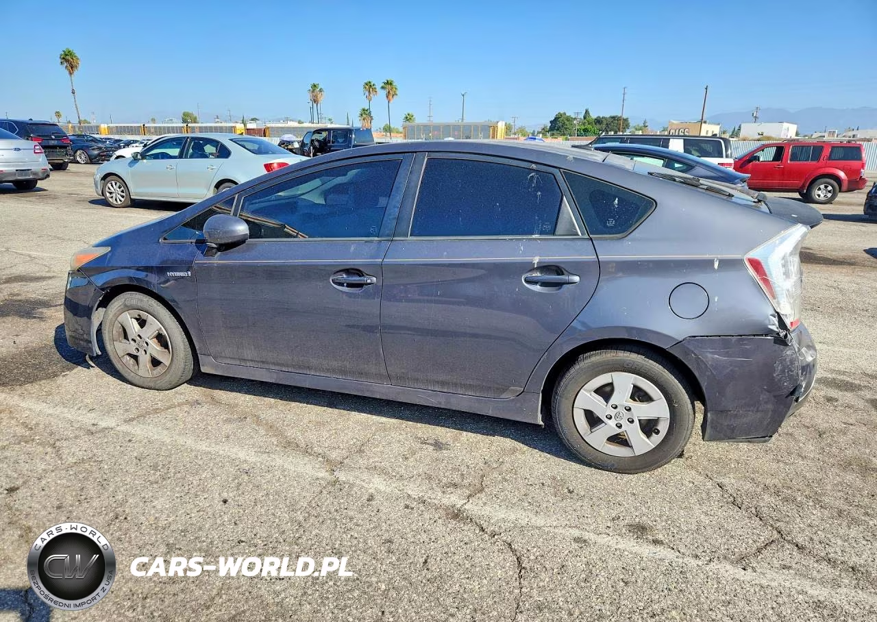 2011 Toyota Prius Three VIN:JTDKN3DU9B5317354 - 2