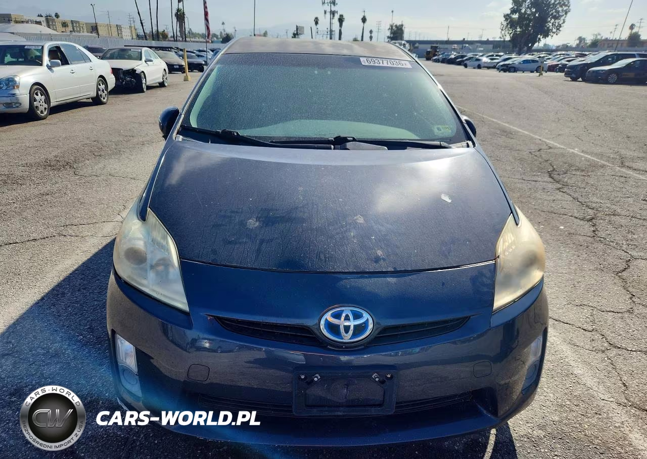 2011 Toyota Prius Three VIN:JTDKN3DU9B5317354 - 5