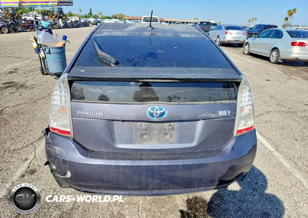 2011 Toyota Prius Three VIN:JTDKN3DU9B5317354 - 6