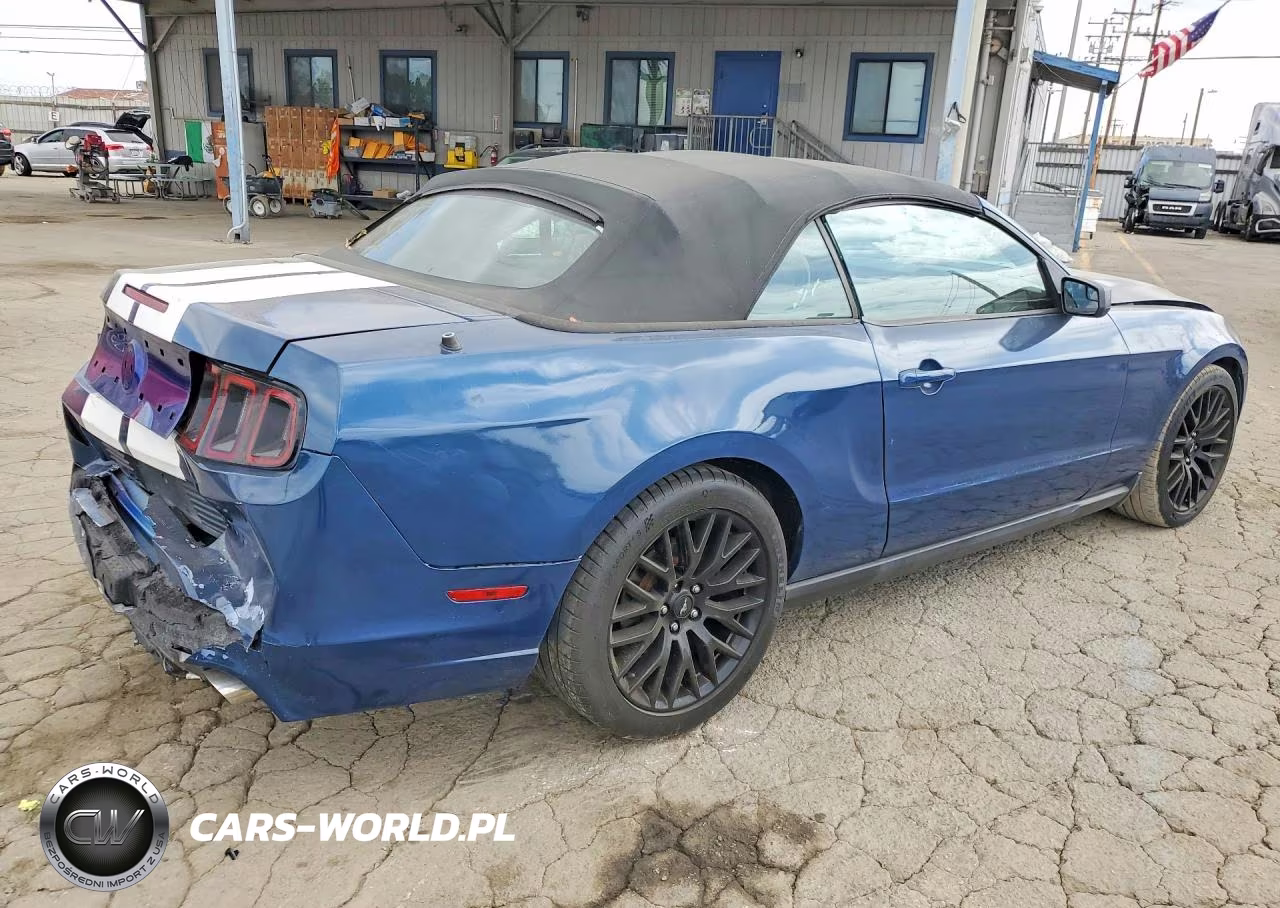 2014 Ford Mustang VIN:1ZVBP8EM8E5240015 - 3