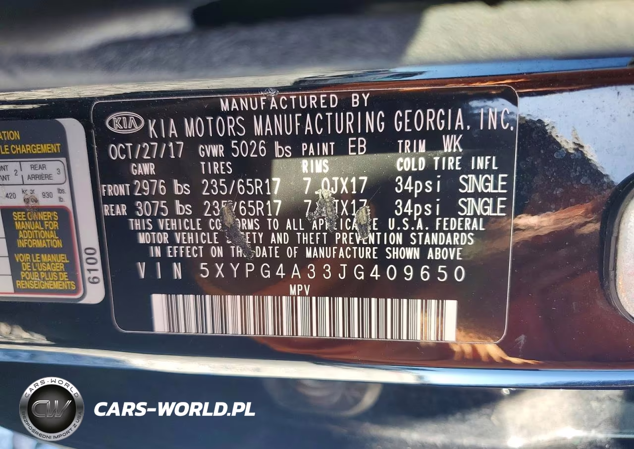 2018 Kia Sorento L VIN:5XYPG4A33JG409650 - 12