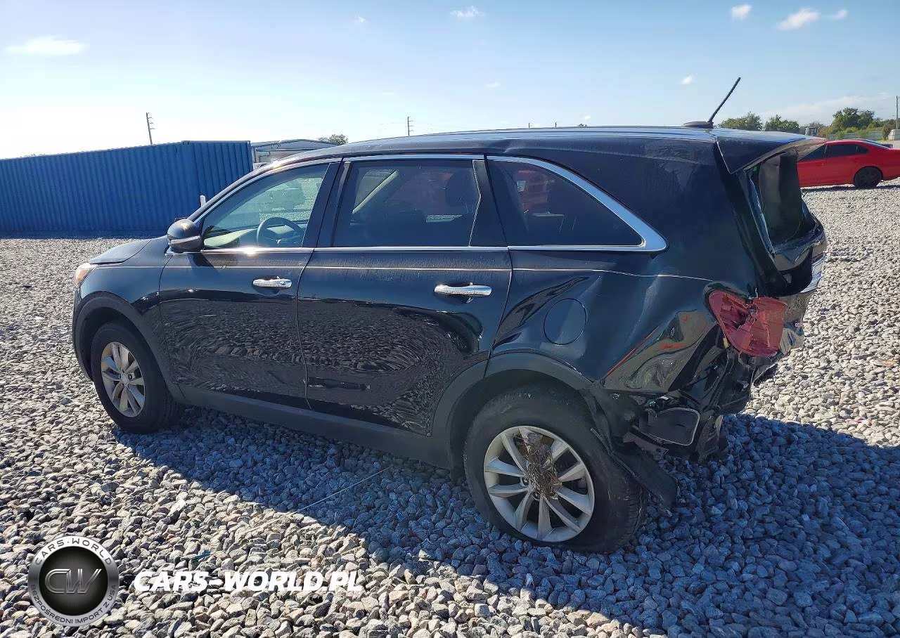 2018 Kia Sorento L VIN:5XYPG4A33JG409650 - 2