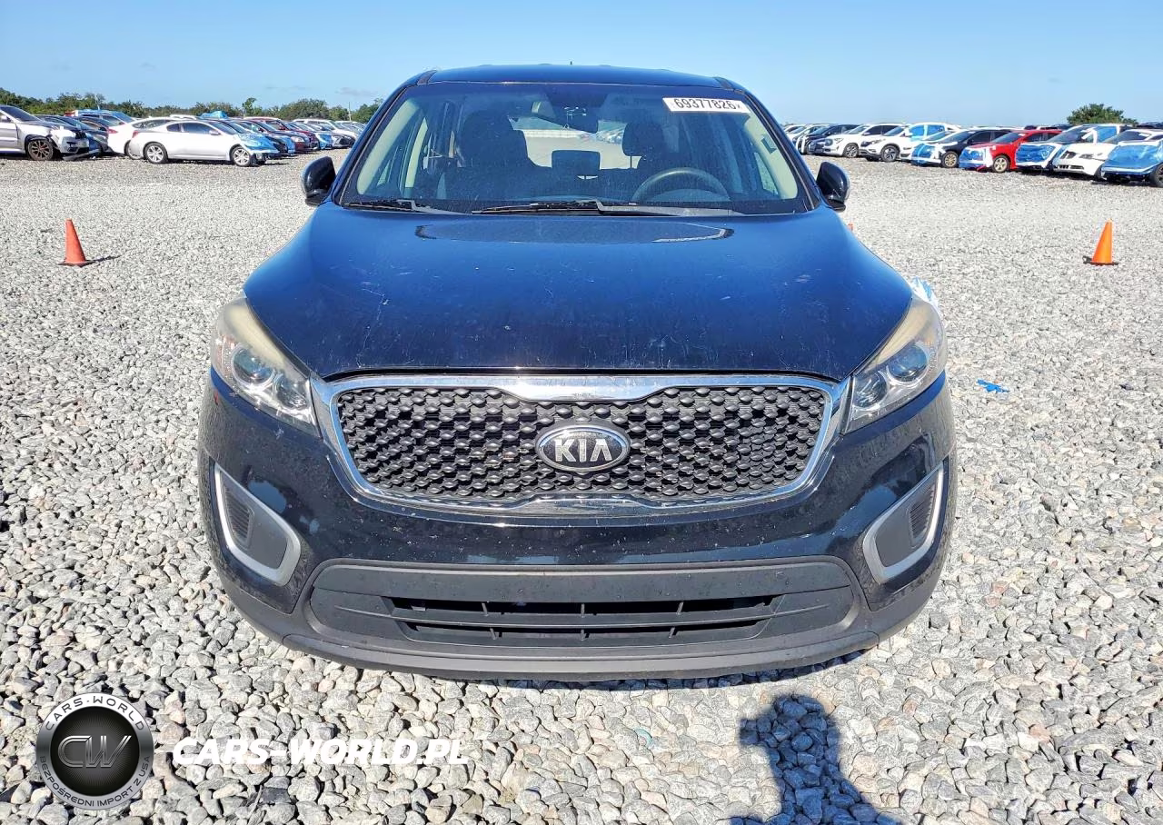 2018 Kia Sorento L VIN:5XYPG4A33JG409650 - 5