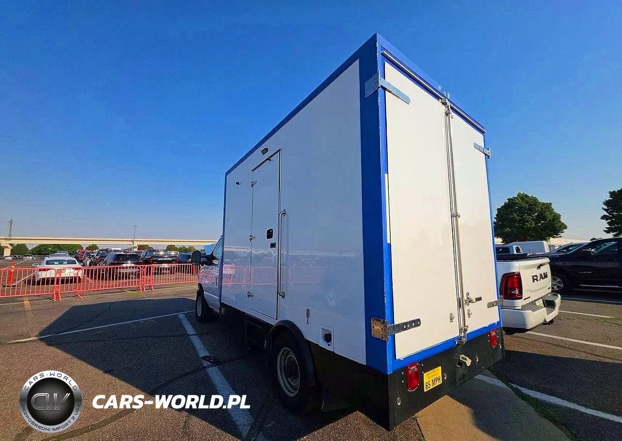 2023 Ford Econoline E350 Super Duty Cutaway Van VIN:1FDWE3FK9PDD31812 - 3