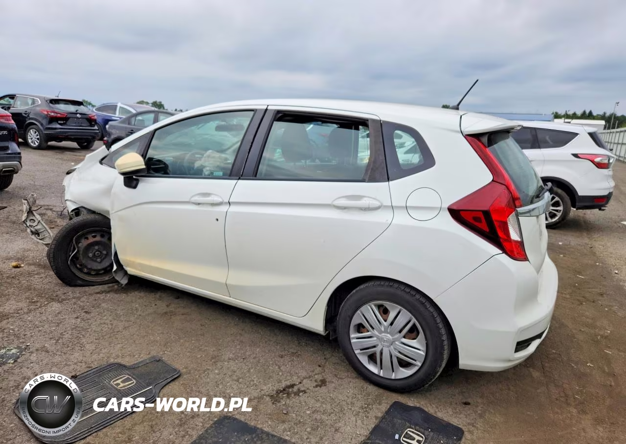 2018 Honda Fit Lx VIN:3HGGK5H44JM732872 - 2