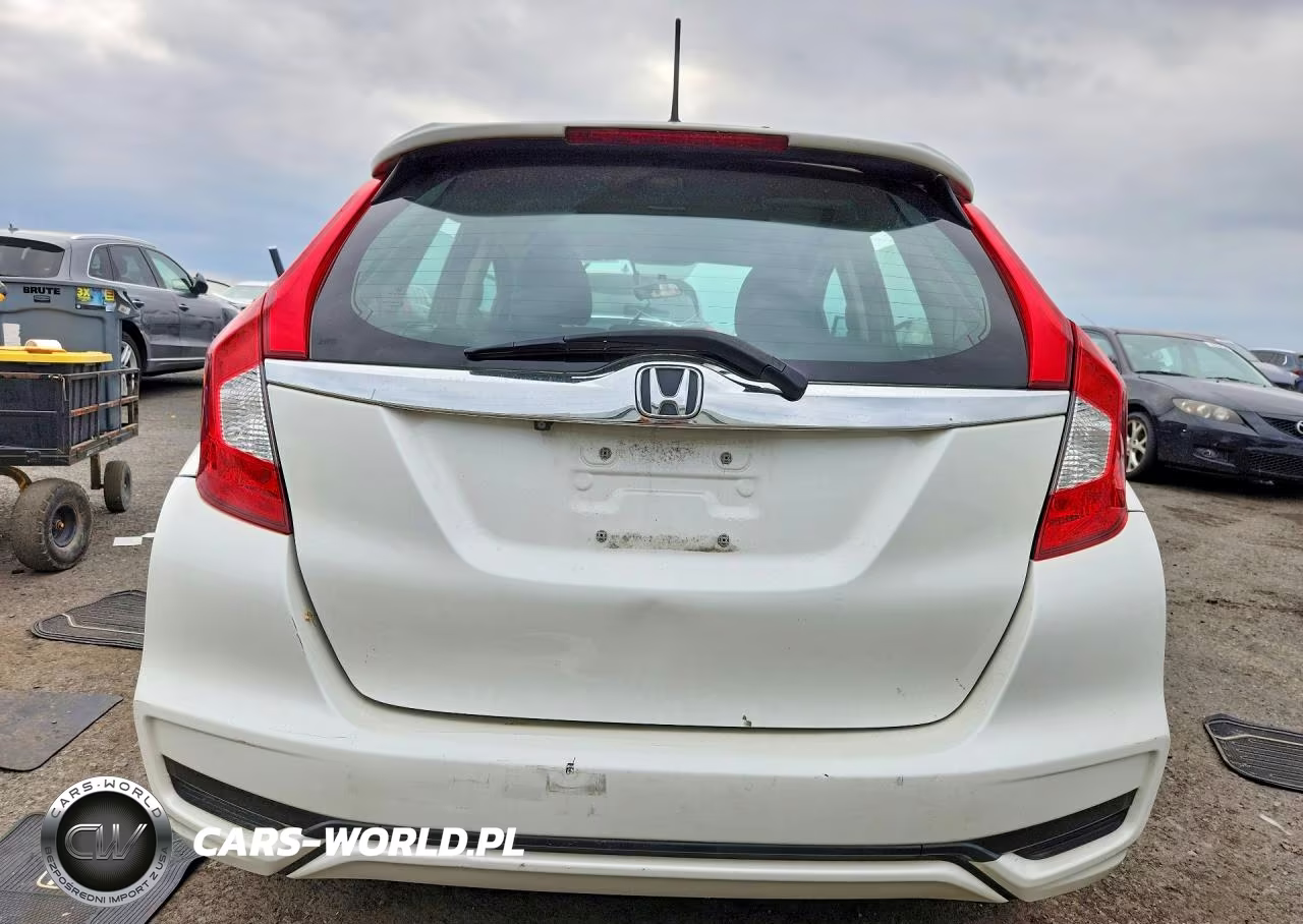 2018 Honda Fit Lx VIN:3HGGK5H44JM732872 - 6