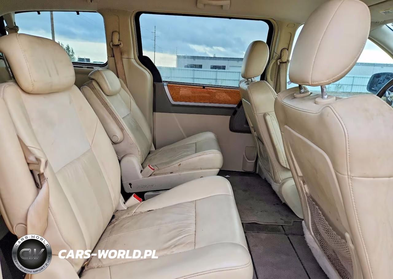 2009 Chrysler Town & Country Limited VIN:2A8HR64X79R611013 - 11
