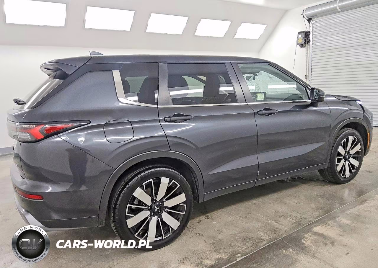 2025 Mitsubishi Outlander Se VIN:JA4J4VA84SZ012476 - 3