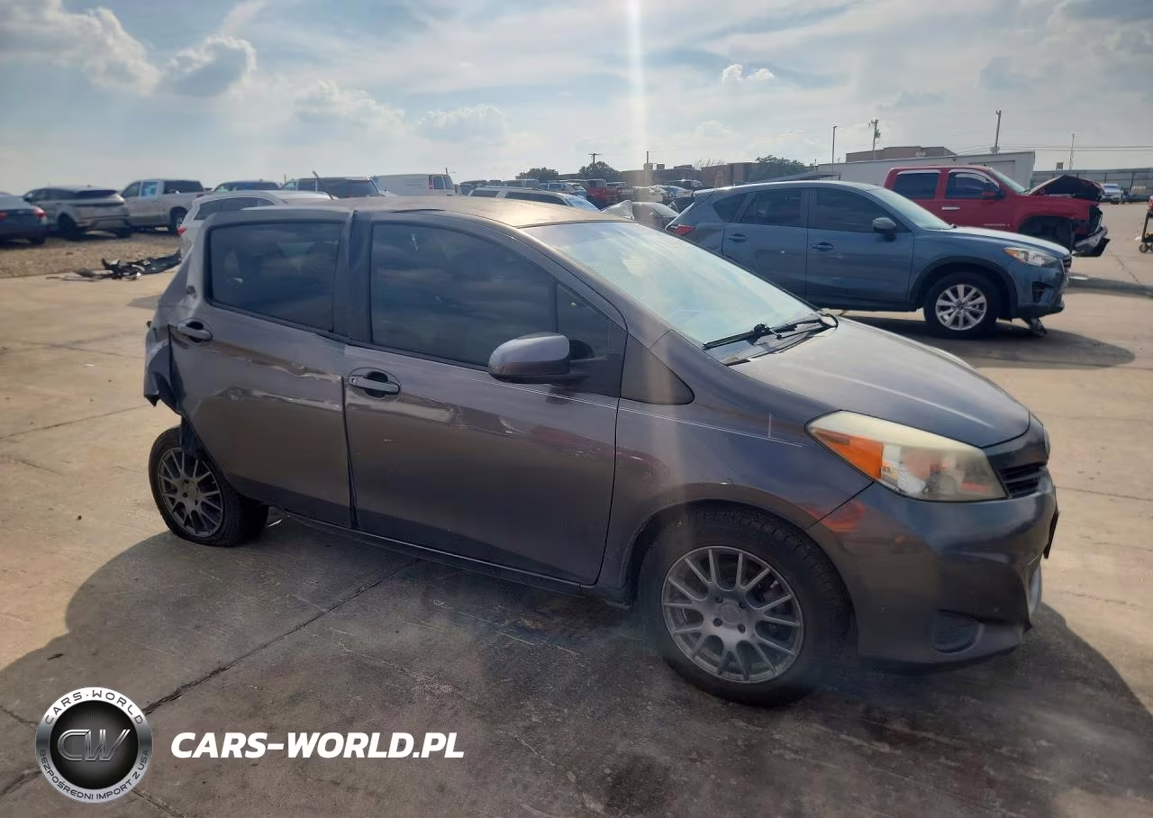 2014 Toyota Yaris 5-Door Le VIN:JTDKTUD36ED589809 - 4