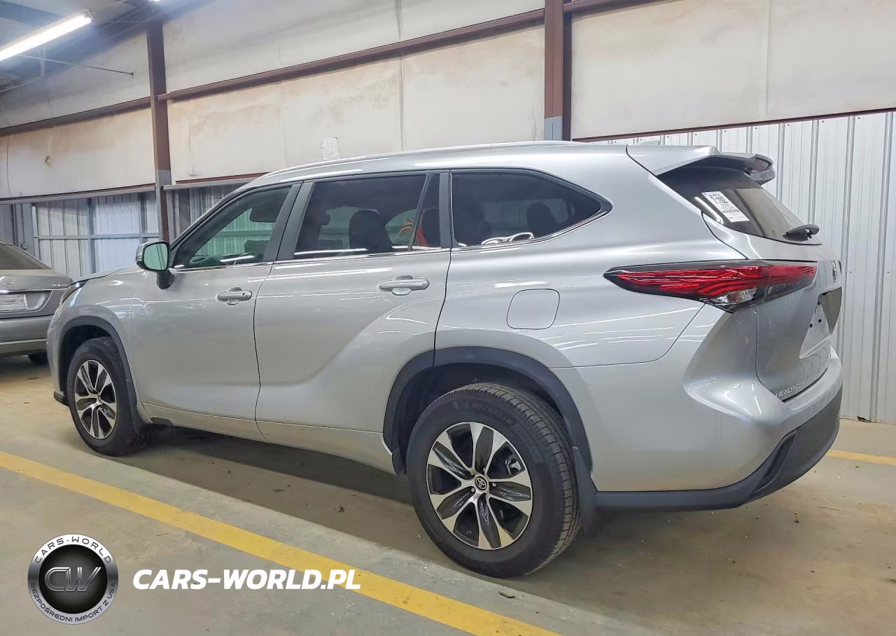 2023 Toyota Highlander Xle VIN:5TDKDRBH2PS009861 - 2