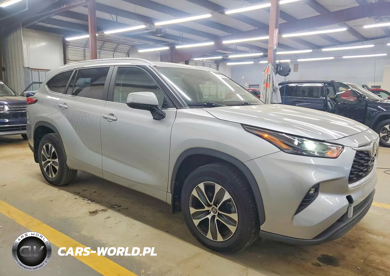 2023 Toyota Highlander Xle VIN:5TDKDRBH2PS009861 - 4