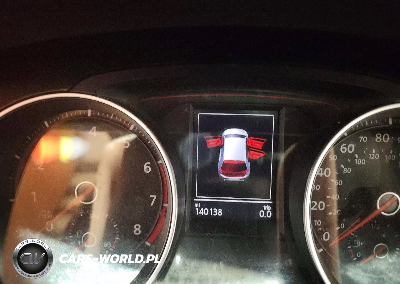 2015 Volkswagen Gti VIN:3VW447AU2FM089525 - 9