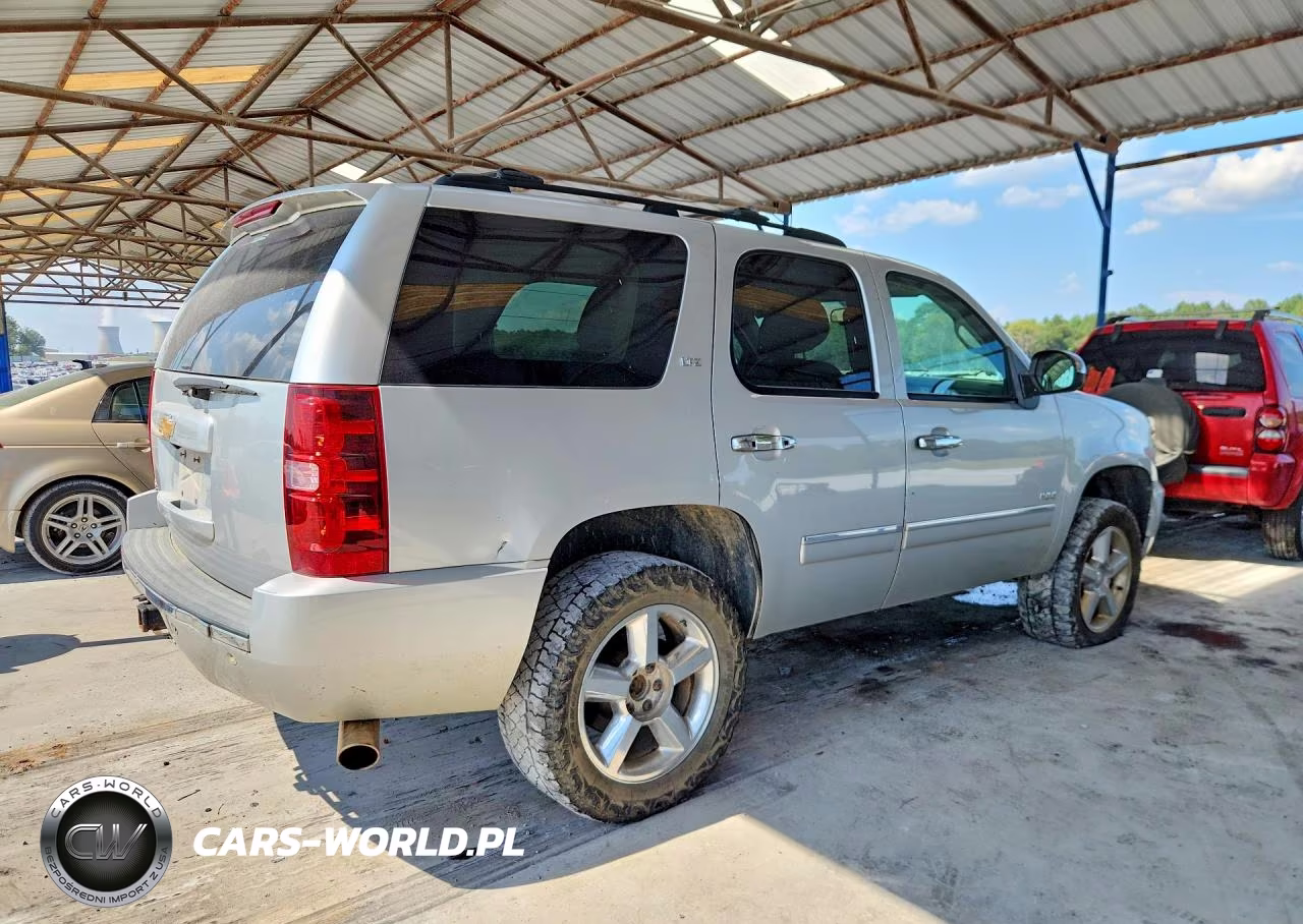2014 Chevrolet Tahoe K1500 Ltz VIN:1GNSKCE0XER172415 - 3