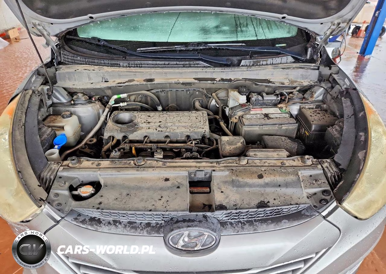 2012 Hyundai Tucson Gls VIN:KM8JU3AC2CU487858 - 12