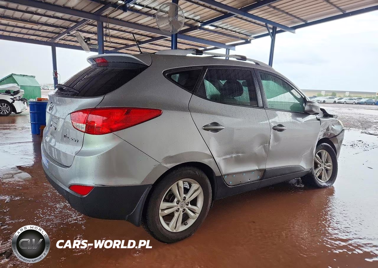 2012 Hyundai Tucson Gls VIN:KM8JU3AC2CU487858 - 3