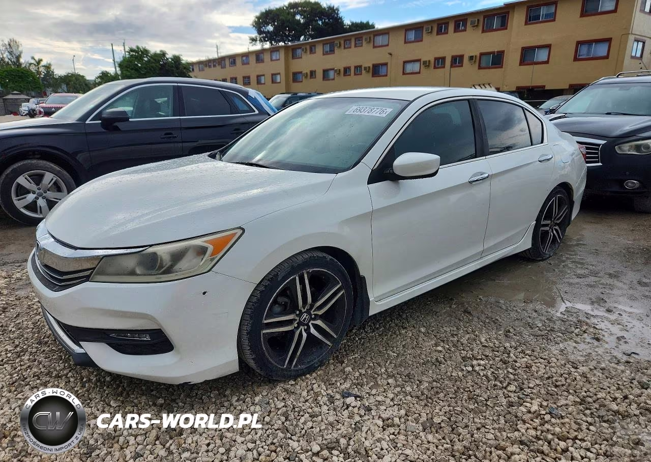 2017 Honda Accord Sport VIN:1HGCR2F51HA028334 - 1
