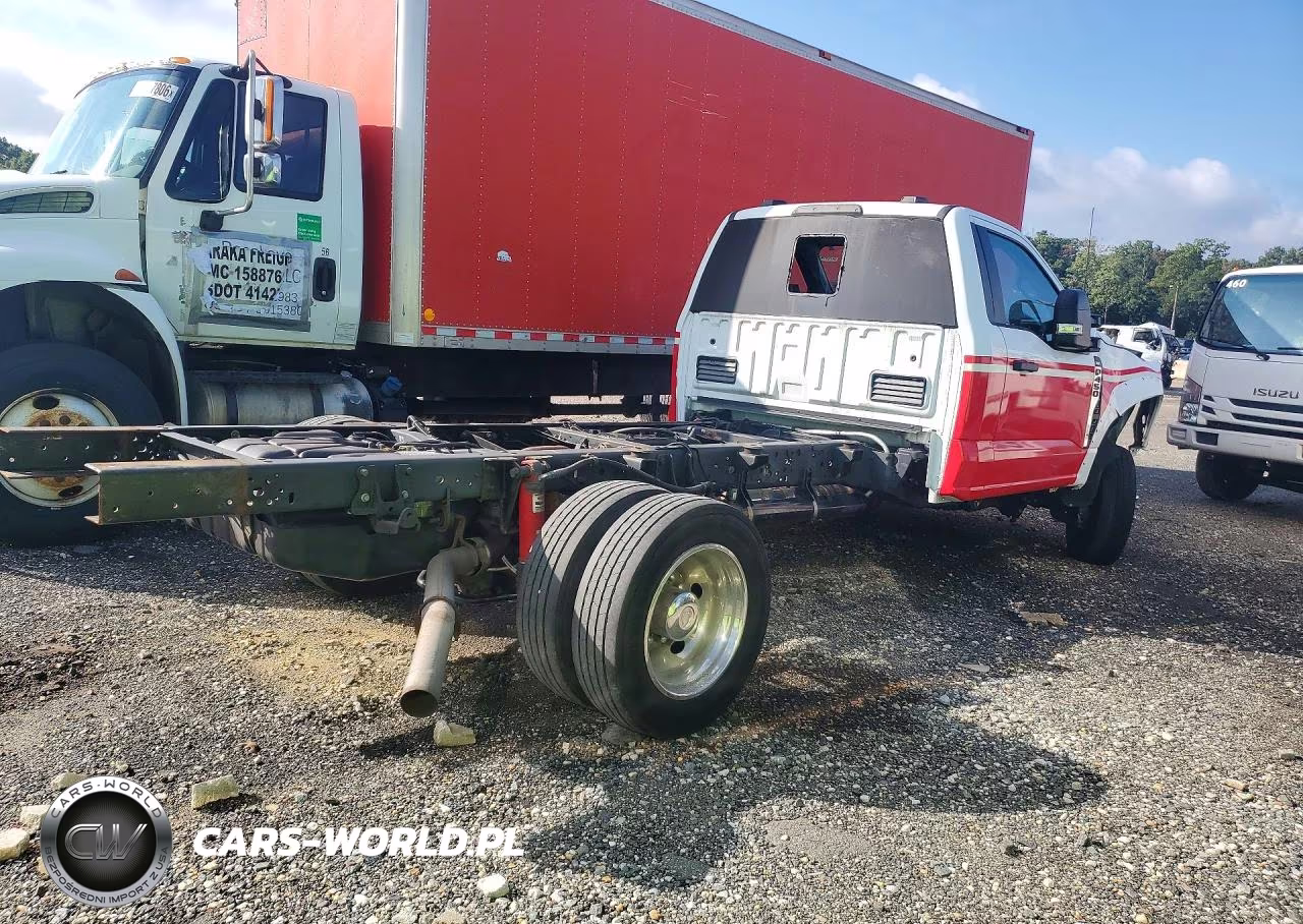 2023 Ford F450 Super Duty VIN:1FDUF4HT4PEC72937 - 3