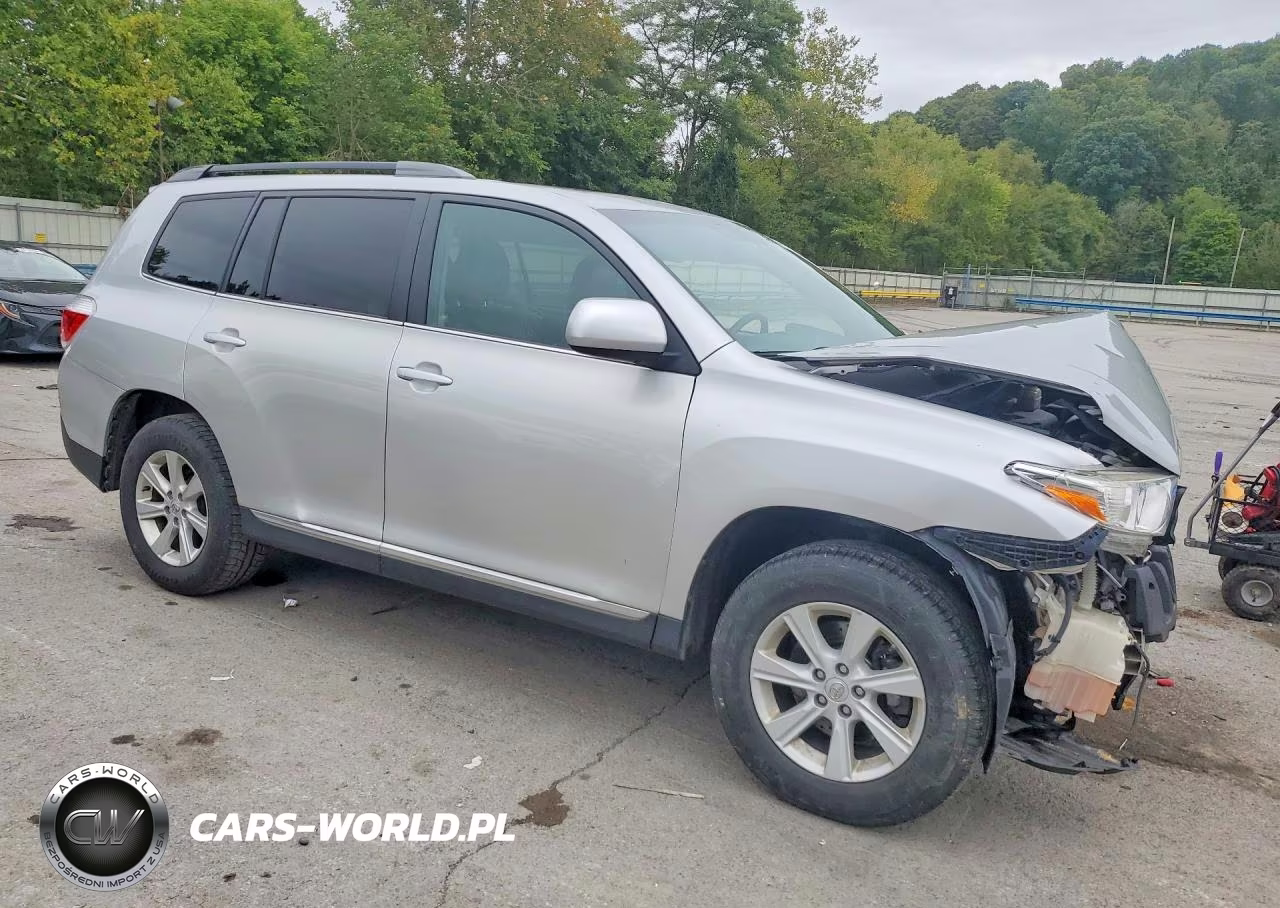 2013 Toyota Highlander Se VIN:5TDBK3EH6DS224010 - 4