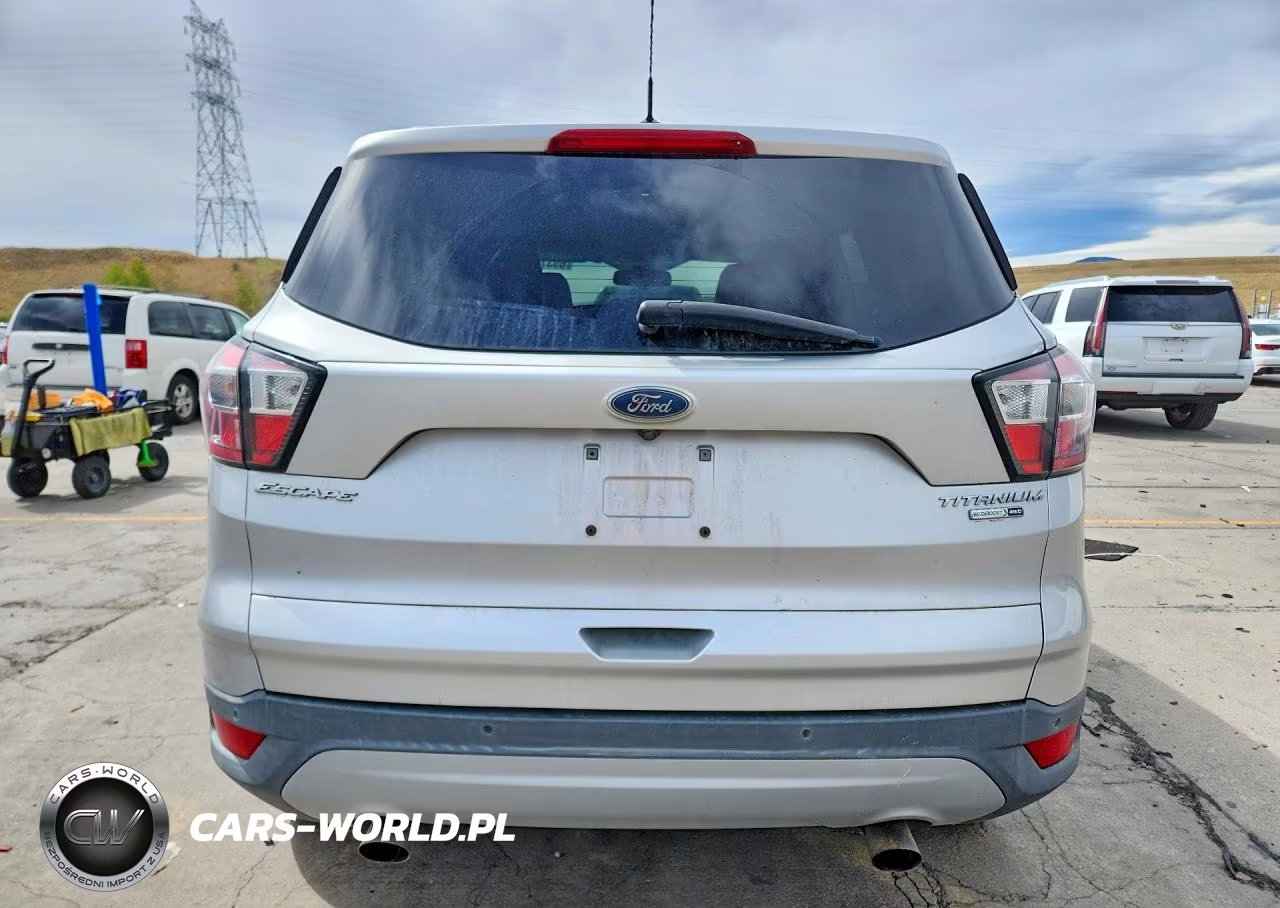 2017 Ford Escape Titanium VIN:1FMCU9J94HUE18208 - 6