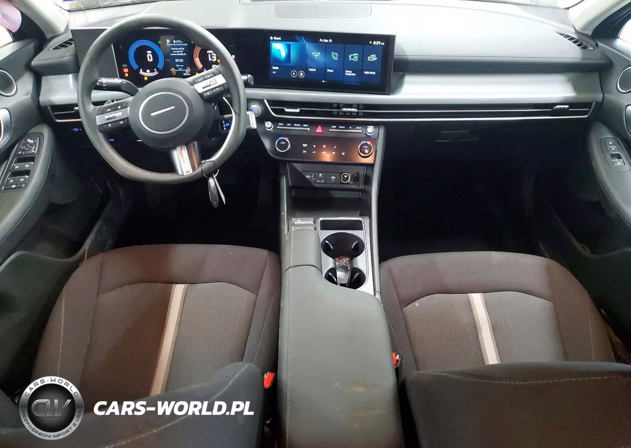 2026 Hyundai Sonata Hybrid Blue VIN:KMHL24JJ7TA165303 - 8