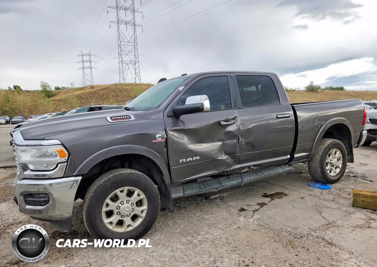 2019 Ram 2500 Laramie VIN:3C6UR5FLXKG538944 - 1
