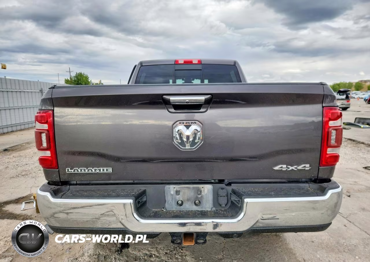 2019 Ram 2500 Laramie VIN:3C6UR5FLXKG538944 - 6