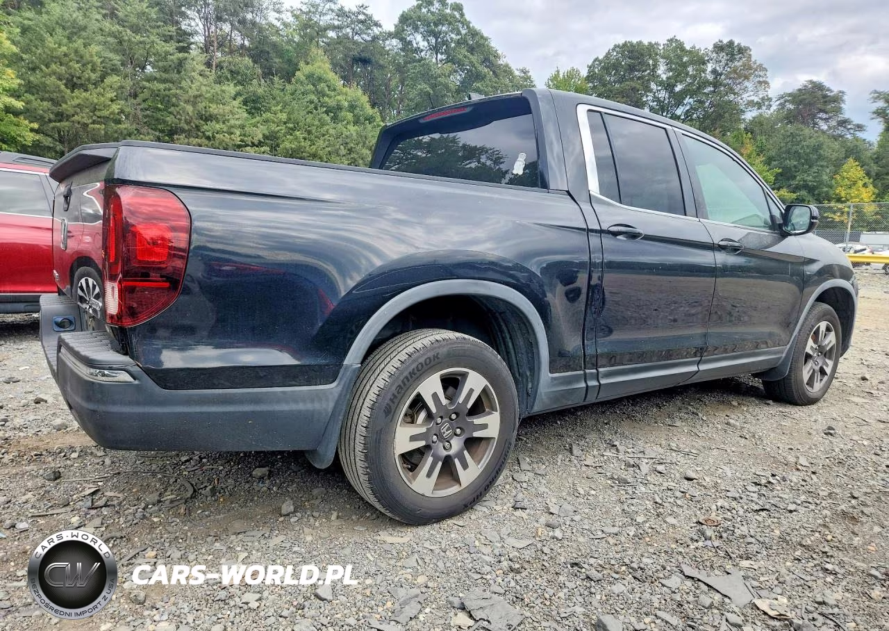 2017 Honda Ridgeline Rtl VIN:5FPYK3F52HB008655 - 3