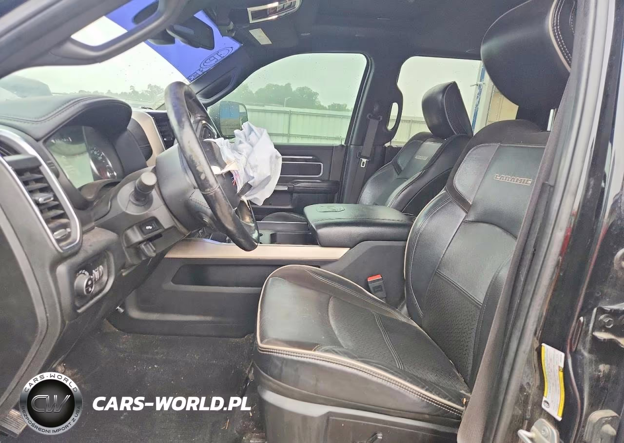 2019 Ram 2500 Laramie VIN:3C6UR5FL8KG545195 - 7