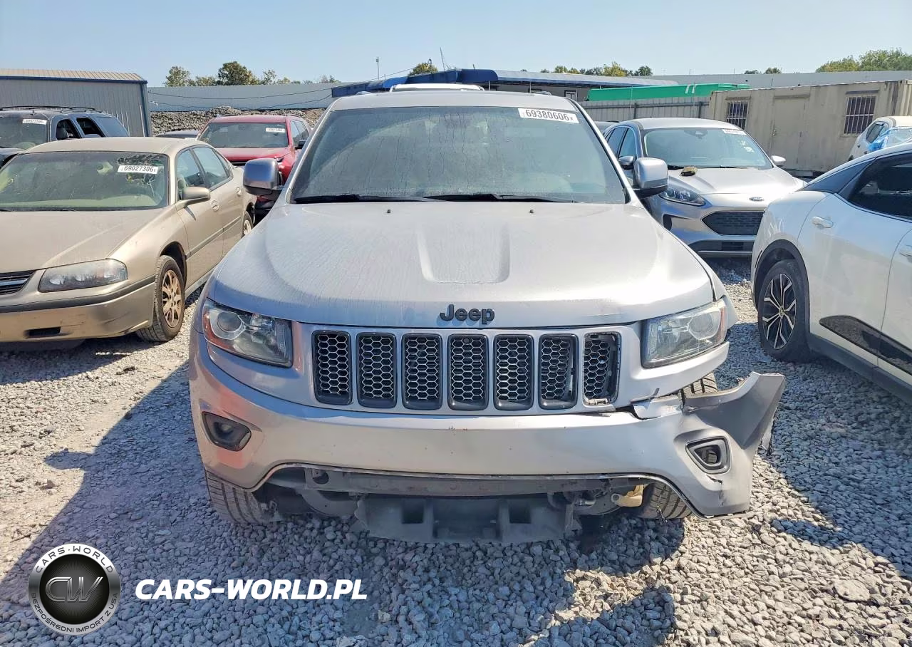 2014 Jeep Grand Cherokee Laredo VIN:1C4RJEAG5EC536493 - 5