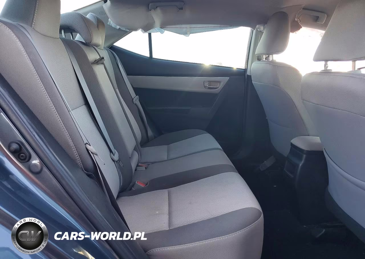 2018 Toyota Corolla Le VIN:2T1BURHE3JC097073 - 10