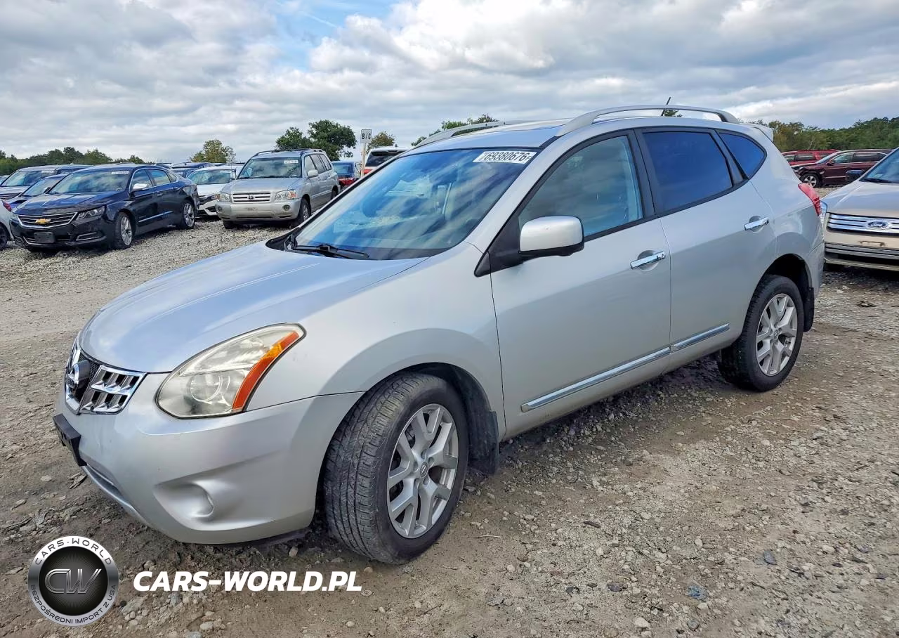 2013 Nissan Rogue S – zdjęcie 1 z 13