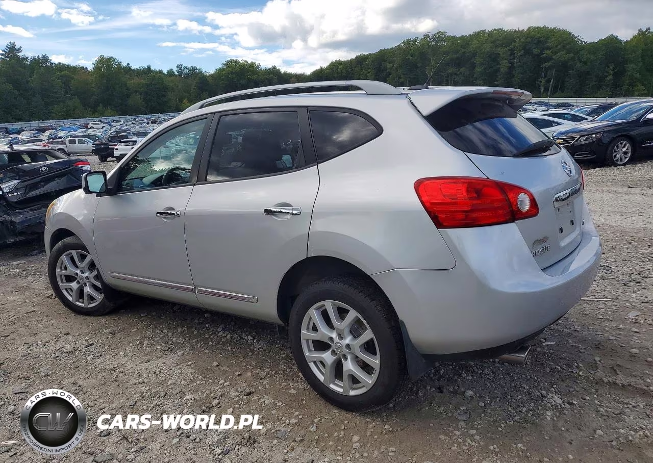2013 Nissan Rogue S VIN:JN8AS5MV7DW651442 - 2
