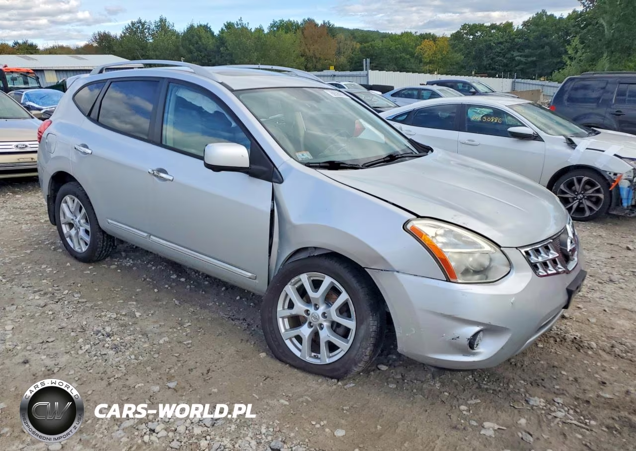 2013 Nissan Rogue S VIN:JN8AS5MV7DW651442 - 4