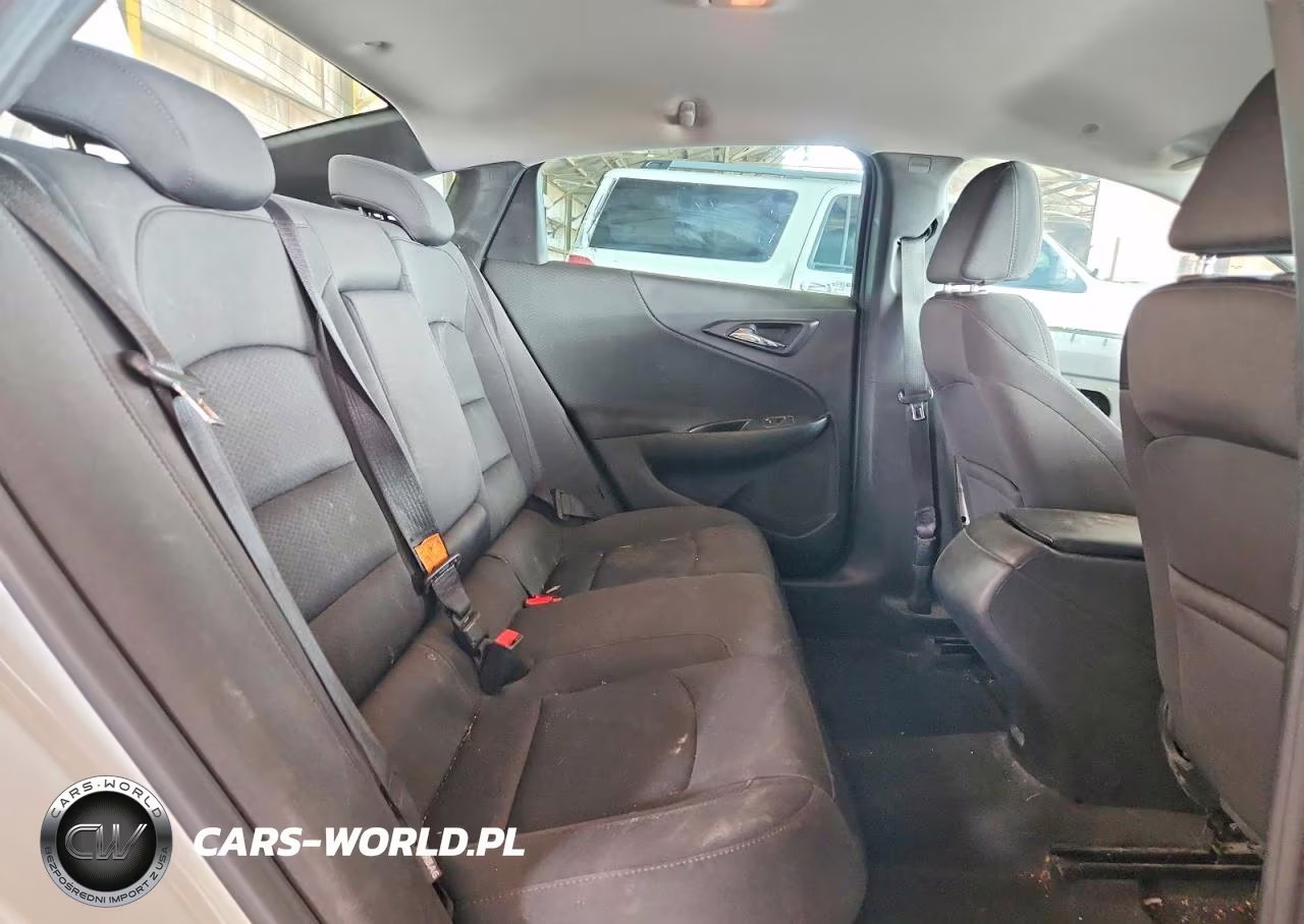 2018 Chevrolet Malibu Ls VIN:1G1ZB5ST2JF115986 - 10