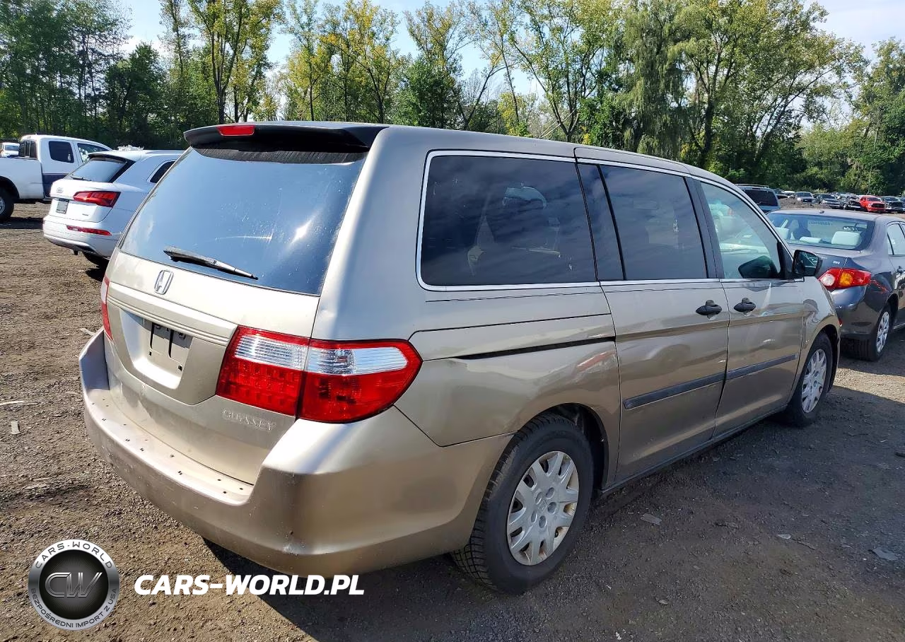 2005 Honda Odyssey Lx VIN:5FNRL38225B090315 - 3