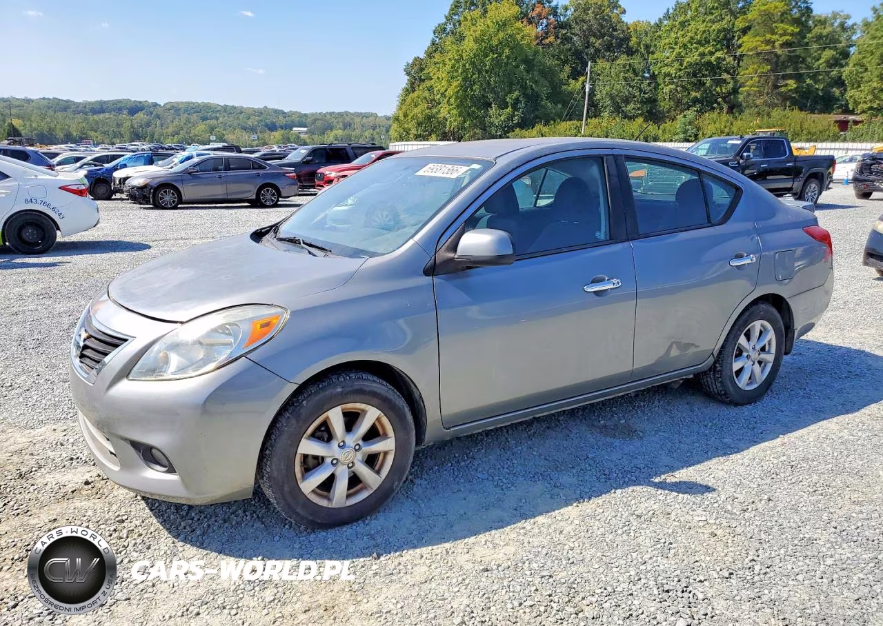 2013 Nissan Versa 1.6 S