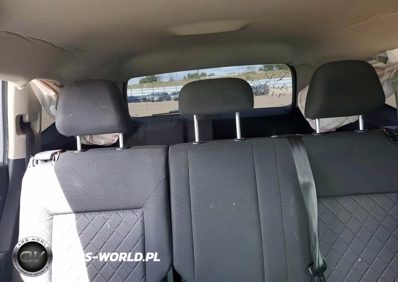 2018 Volkswagen Atlas S VIN:1V2AP2CA3JC600218 - 10